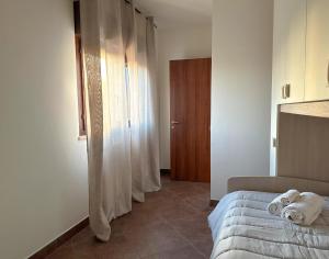 SOFIA APARTMENT - Bright and Spacious Flat in Central Nettuno, Steps from the City Center, Beaches, and Train Station