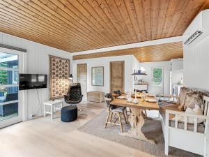 Holiday Home Magrete - 900m from the sea by Interhome