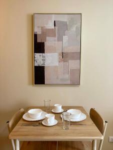 KBrothers - Chic Studio in the Heart of it All!