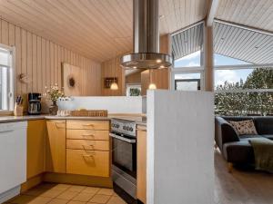 Holiday Home Galin - 210m to the fjord by Interhome