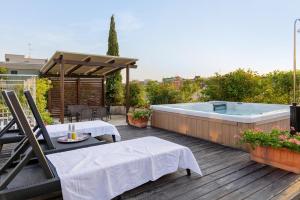 Attico Dolce Vita by BarbarHouse