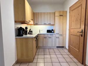 Apartment Hochfeld-5 by Interhome