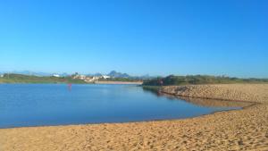 Luz do Sol - Ouro Verde 100 m da Praia Costa Azul