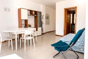 M285 - Marcelli, comodo trilocale con terrazzo