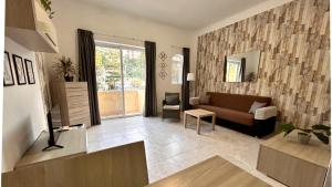 Arzella Apartments Xlendi, Premium 2BR, Bus Stop & Market Opposite