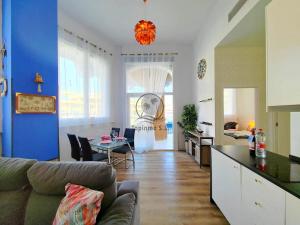 Luxury ground floor apartment in the marina