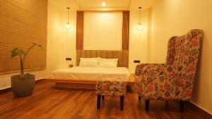 Cottage Chidku Jhaar