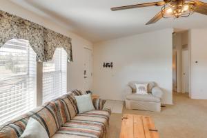 Family Show Low Getaway - 7 Mi to Town!