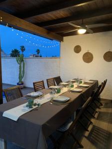 BENJAMAR-Piscina privada, aire acondicionado , pàrquing , a 100 metros de la playa