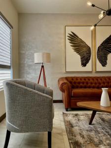 Hermosa Residencia Moderna a 3 min del Consulado Americano