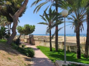 Playa Almadraba 1a Linea playa