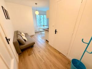 New two-room apartment, city center, sleeps 4, balcony