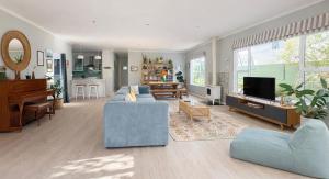 Paradise Beach House with Pool and Parking