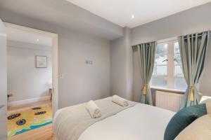 Stunning 1BR in heart of Chelsea