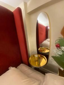 Luxury New Wave LA ART Studio