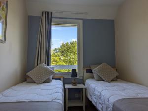 "ESCAPADE GOLF ET MER" Maison 6 personnes, village vacances privé, au cœur dun golf 18 trous, accès piscines gratuit