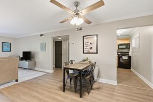 Stadium Village Flat - Walk to DT & Stadium! apts