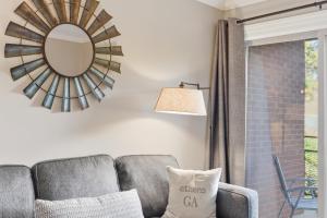 Stadium Village Flat - Walk to DT & Stadium! apts