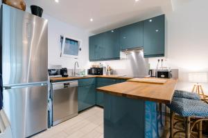 Bel appartement à Port Grimaud au bord de leau