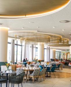 Riviera Château de Rêve - Phoenixs Gîte at Ellipse Waterfall, Midrand