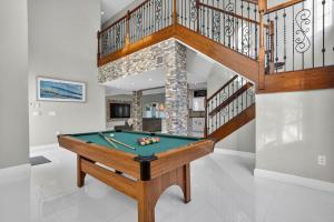 The Miami Villa, Private Pool with Pool Table