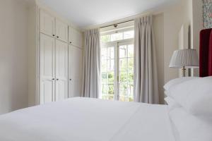 Pembridge Villas VI by onefinestay