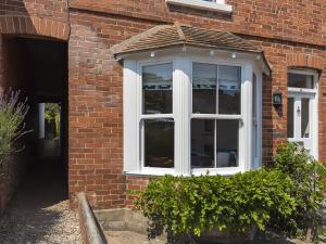 Shipwrights, 11 Coronation Road