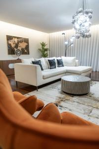 Funchal Next Corner Plaza