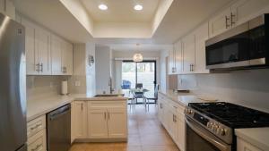 Single-Story Condo in Cathedral City with Pool Access