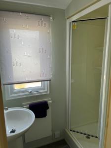 Meadow lakes golden palm resort