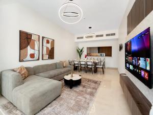 Royal Vista - 4BR Penthouse at Imperial Avenue with Burj Khalifa View