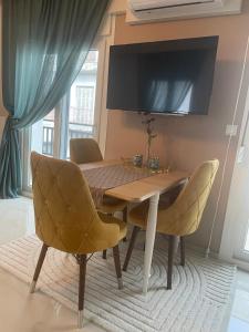 Luxavie-Renovated Apartment Near City Center