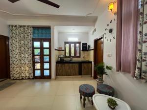 Jharokha - A Warm, Sun-filled Home with Terrace
