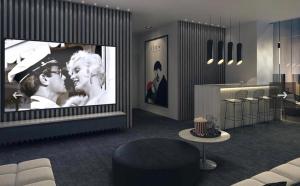 Canary Wharf Iconic London Skyline View