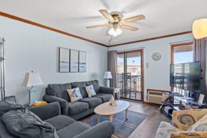 A Place at The Beach 9520-3E