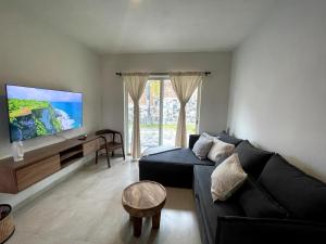 Private HEATED Pool - Lake View House - Golf Club