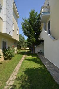 Iris Maisonettes and Studios