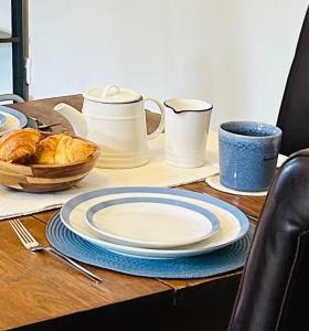 Converted barn stay in idyllic village location