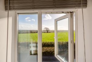 2 Bed in Pencarnisiog oc-b33663