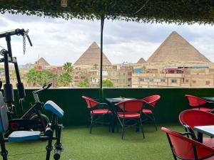 Master kings of the pyramids