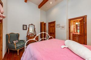 Fair Oaks On The Cove