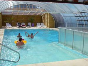 Chalet confortable avec terrasse pour 6 personnes - API-1-52-989