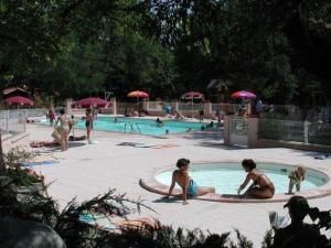 Chalet avec Terrasse pour 6 personnes - API-1-52-1051