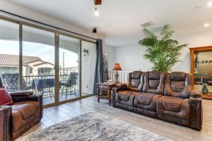 Snowbird Escape with Pool, 7 Mi to Dtwn Gilbert!