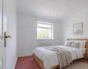 24 Lancaster Rise, Mundesley