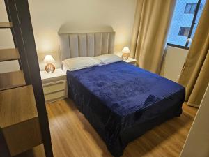Lindo Apartamento Renovado na Meia Praia 100m do mar