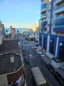 Lindo Apartamento Renovado na Meia Praia 100m do mar