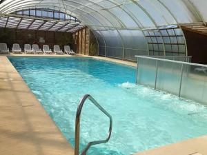 Mobil Home avec Terrasse à Saint-Boil pour 6 personnes - API-1-52-1145