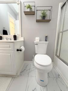 Cozy Home In Lawrenceville