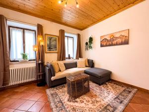 Sole Alpino - sunny and centrally located town